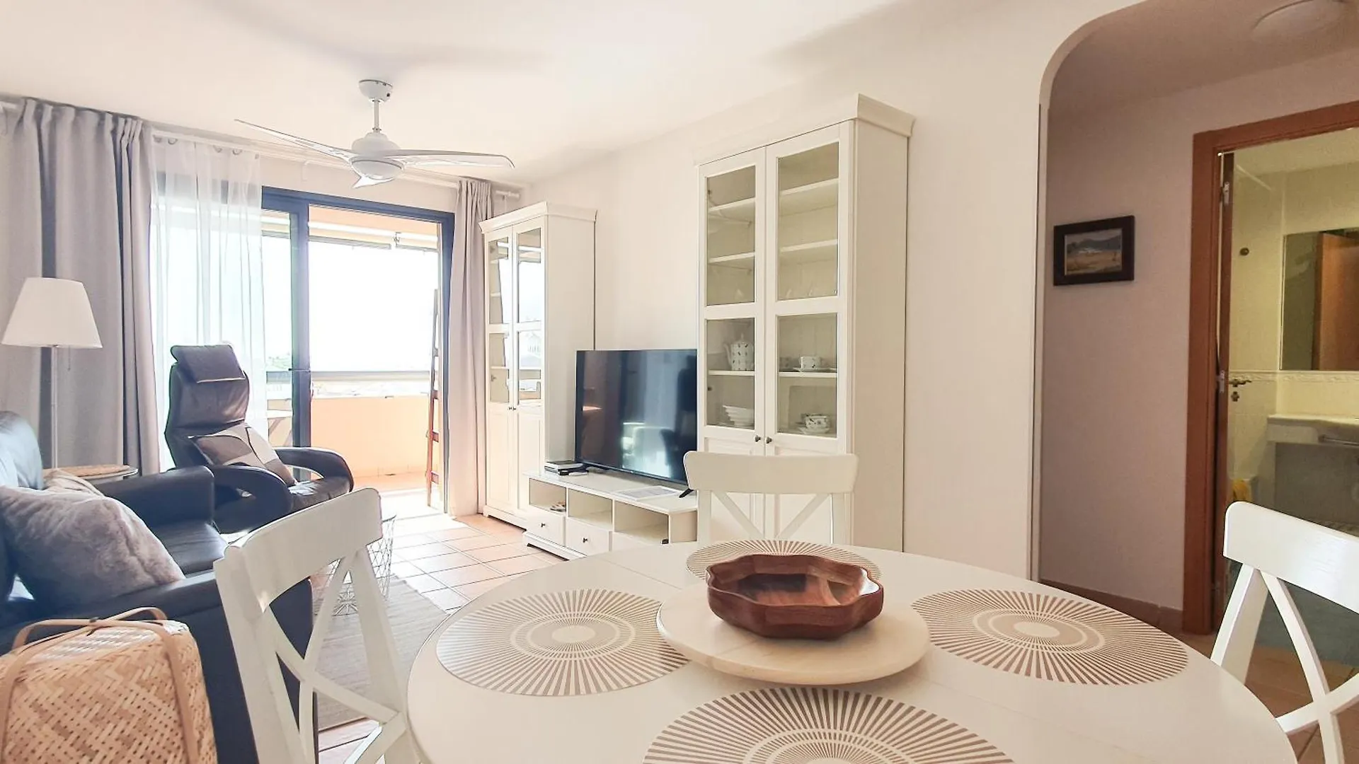 Apartment Sea&Sun Paradise, Heated Pool, 2Br, Parking Playa Paraiso