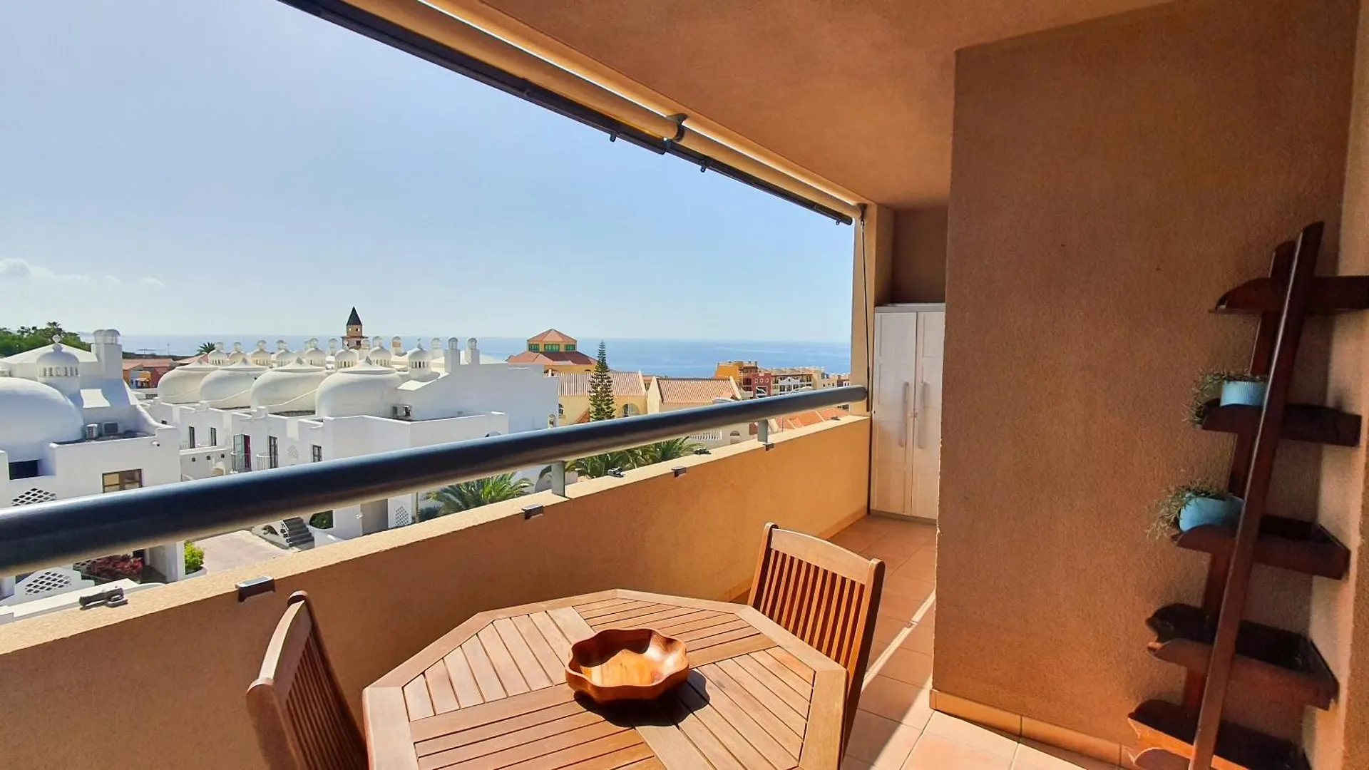 Sea&Sun Paradise, Heated Pool, 2Br, Parking Playa Paraiso  Playa Paraiso (Tenerife)