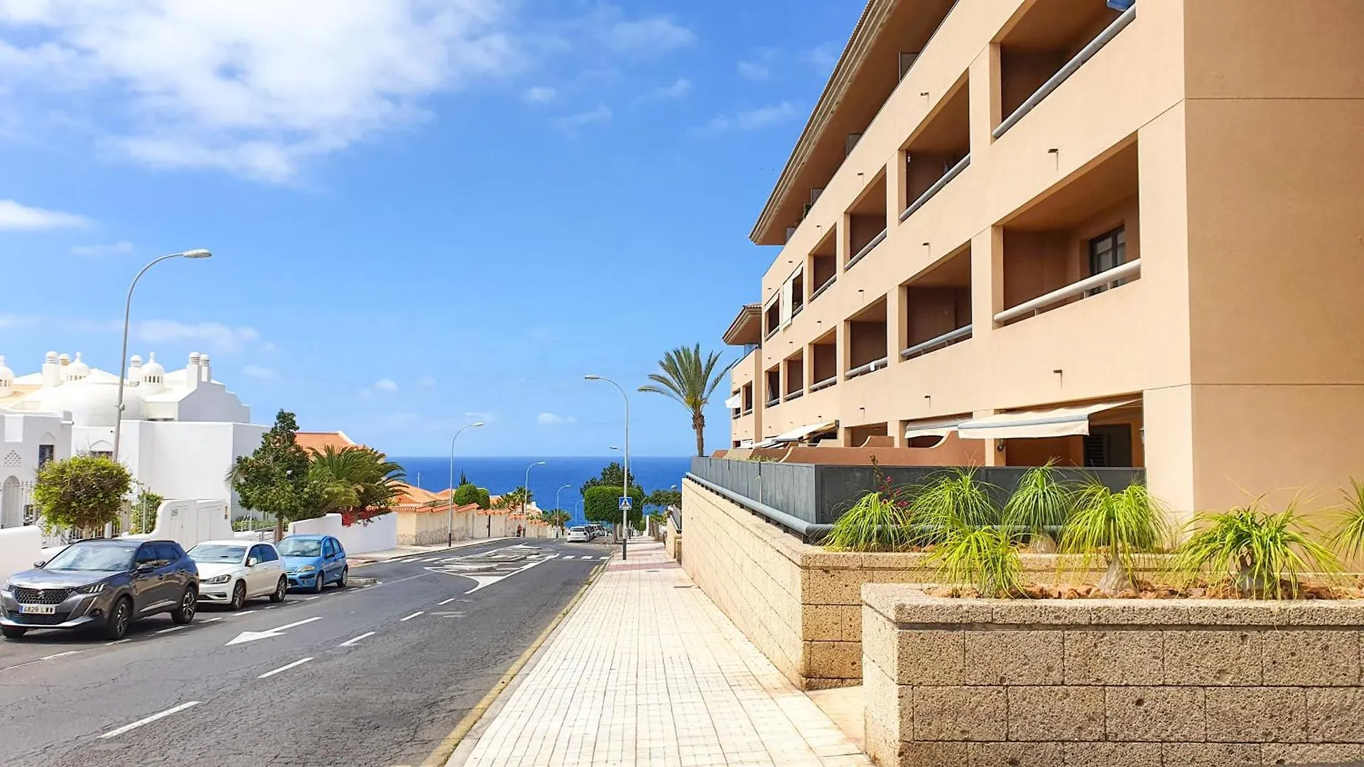 Apartment Sea&Sun Paradise, Heated Pool, 2Br, Parking Playa Paraiso  Spanien
