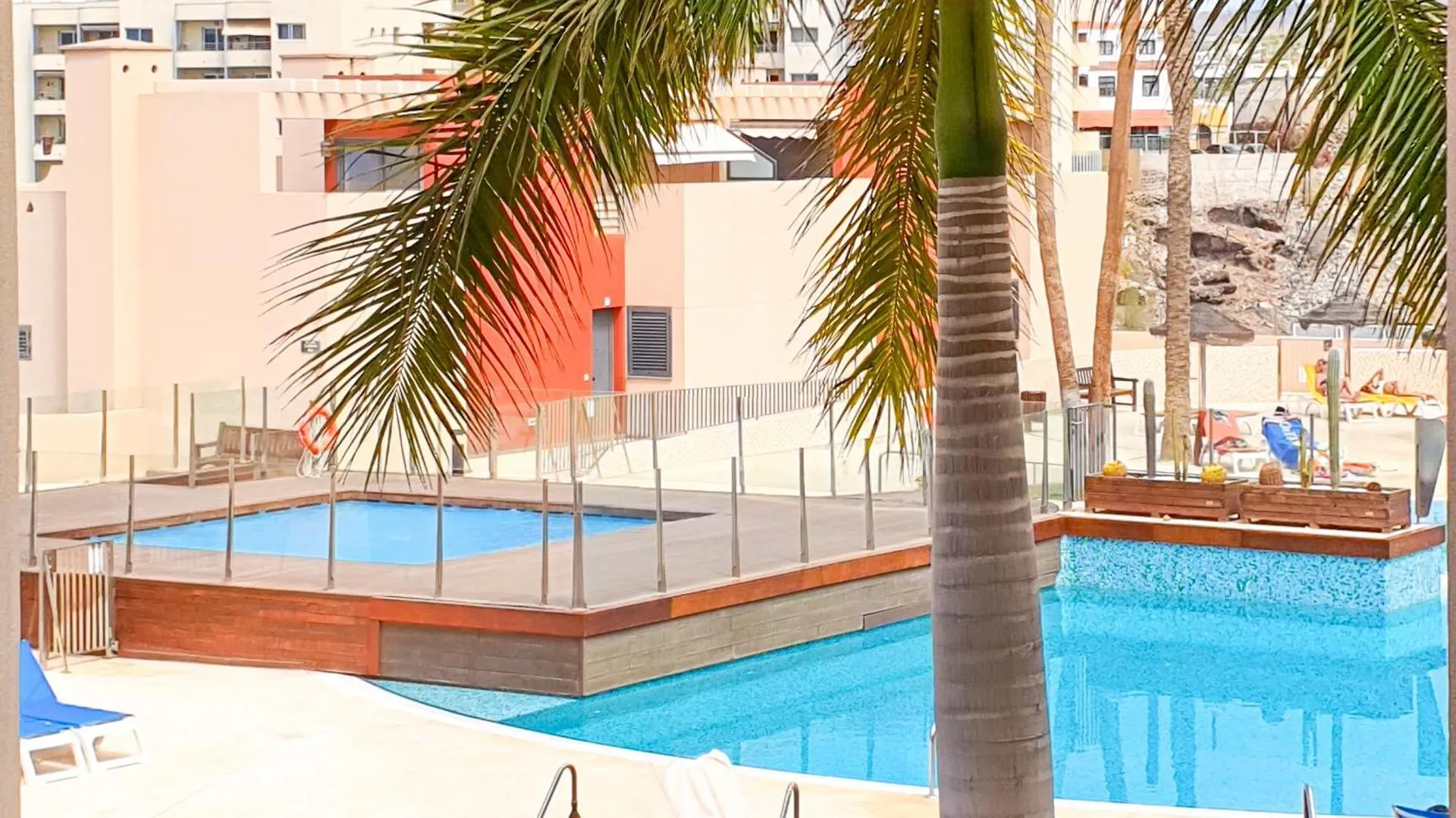 Sea&Sun Paradise, Heated Pool, 2Br, Parking Playa Paraiso  0*, Playa Paraiso (Tenerife)