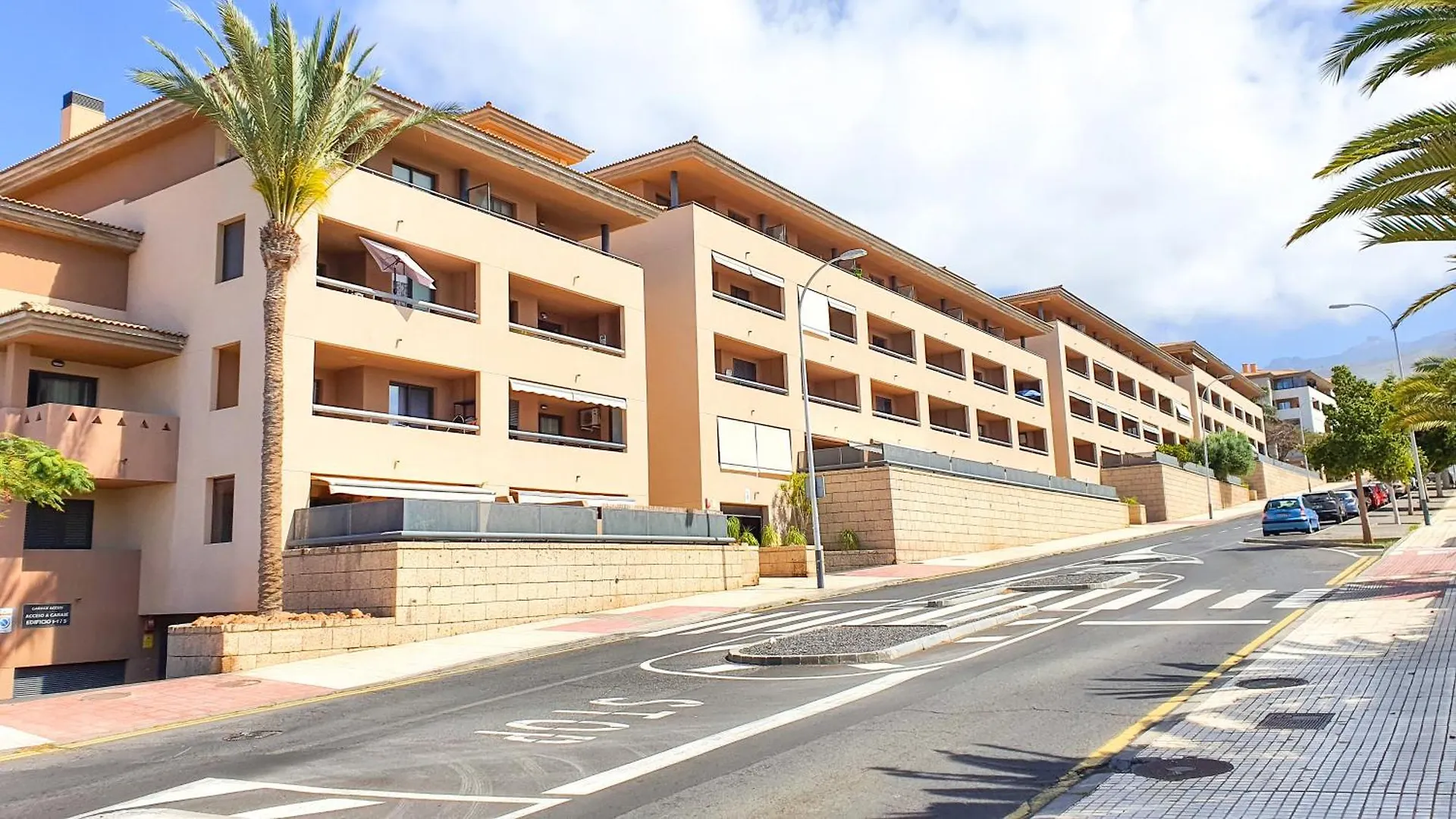 Apartment Sea&Sun Paradise, Heated Pool, 2Br, Parking Playa Paraiso
