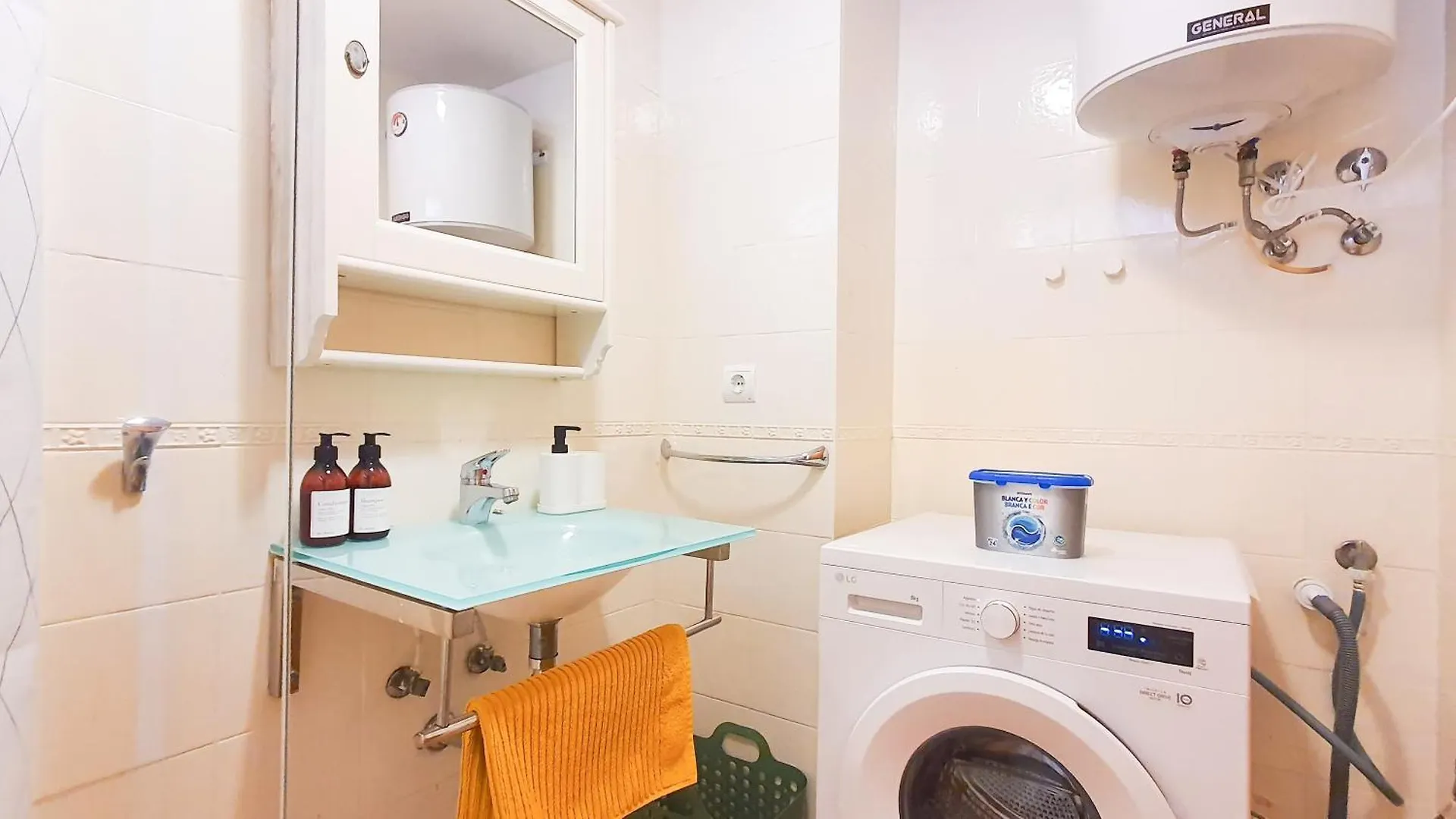 Apartment Sea&Sun Paradise, Heated Pool, 2Br, Parking Playa Paraiso  Spanien