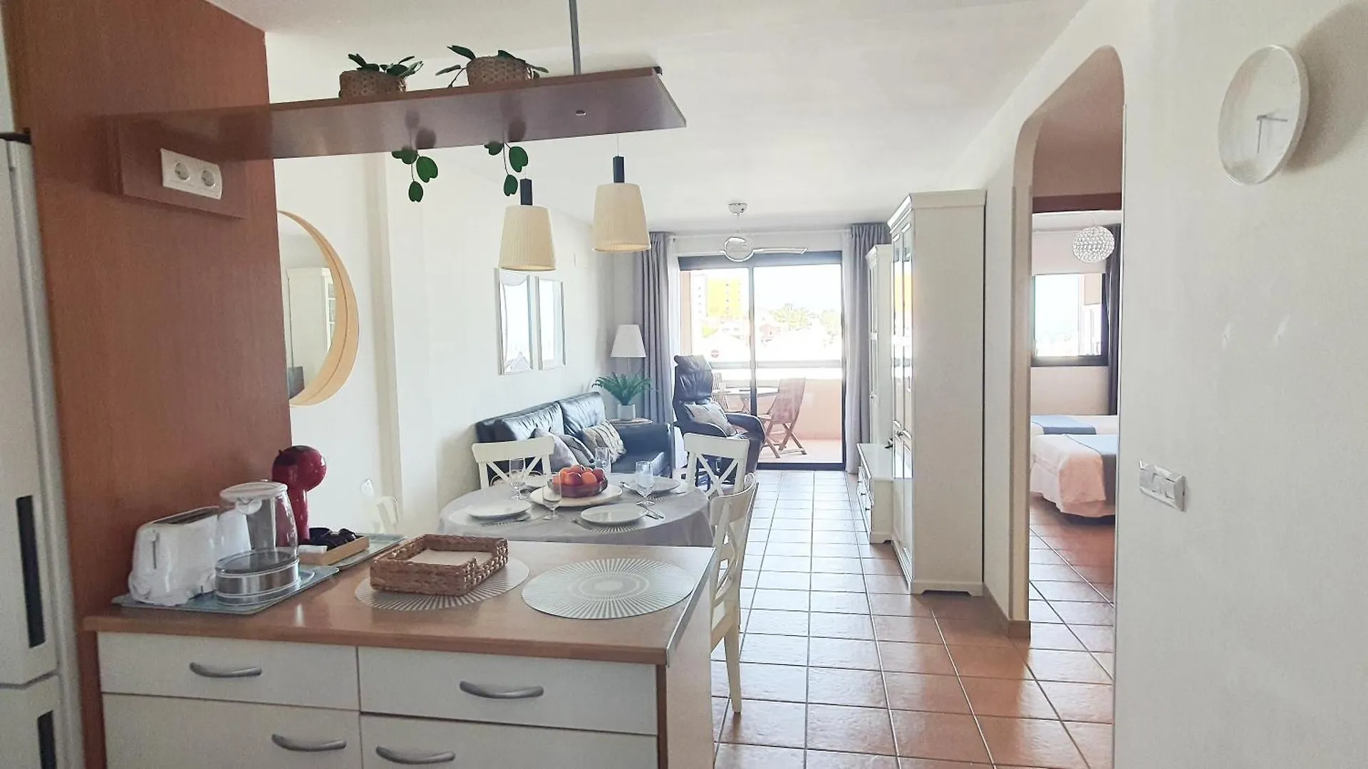 Sea&Sun Paradise, Heated Pool, 2Br, Parking Playa Paraiso  0*, Playa Paraiso (Tenerife)
